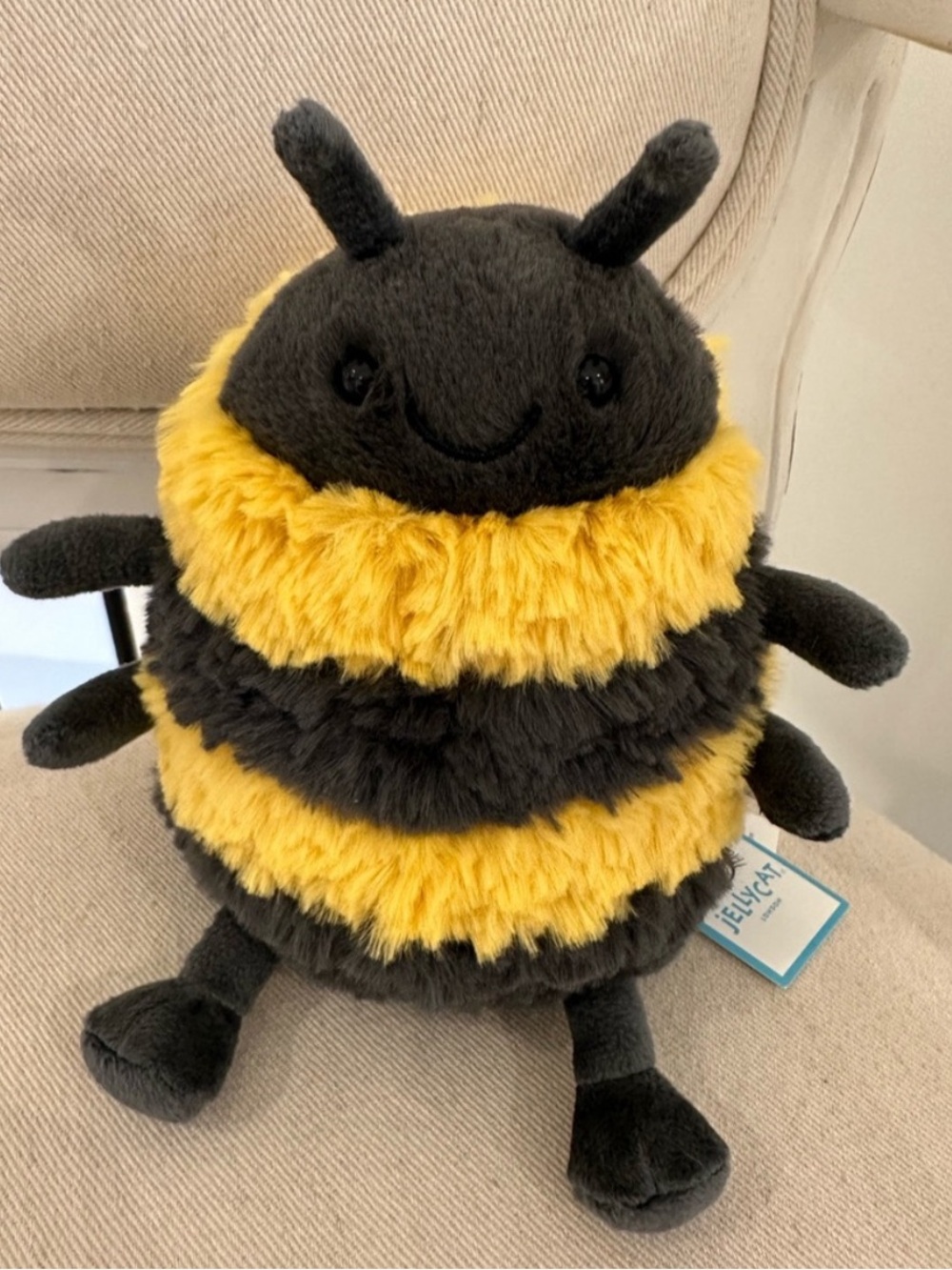 Jellycat NWT Albee bee 🐝 Viral, Rare. Authentic.